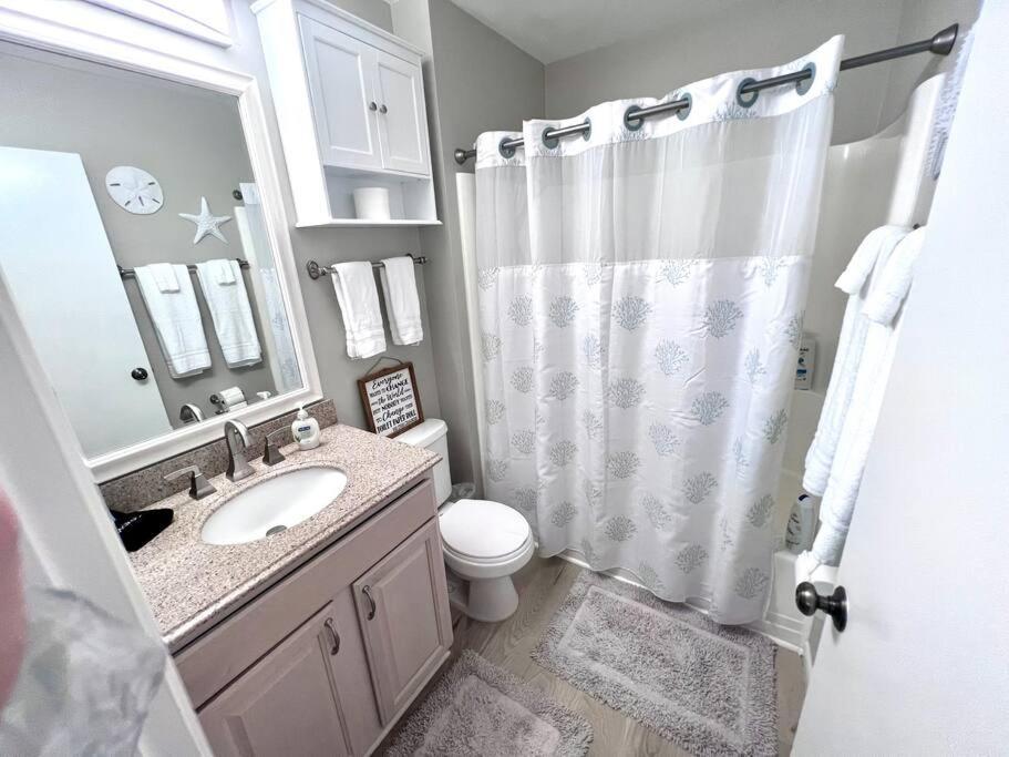 New Pics! Harbour Town 3Br/3Ba - Pool Access - Book Now Villa Hilton Head Island Buitenkant foto