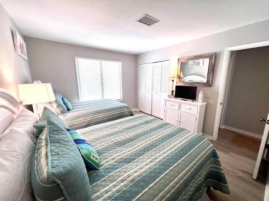 New Pics! Harbour Town 3Br/3Ba - Pool Access - Book Now Villa Hilton Head Island Buitenkant foto