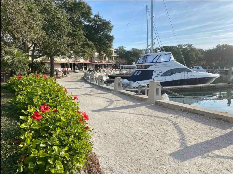 New Pics! Harbour Town 3Br/3Ba - Pool Access - Book Now Villa Hilton Head Island Buitenkant foto